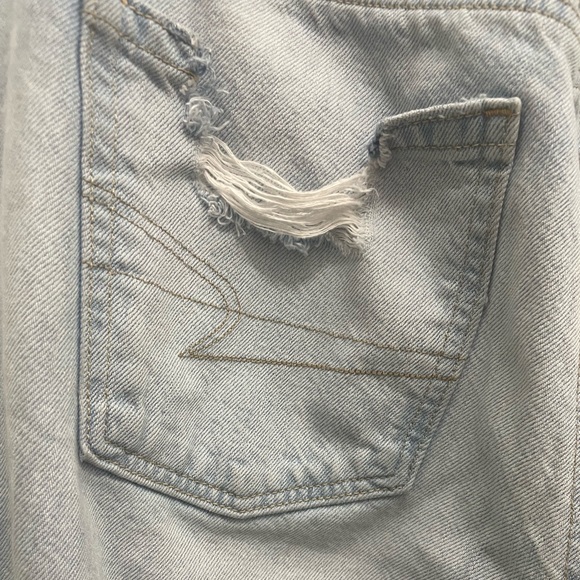 American Eagle- Ripped Baggy Jean #30 - Picture 4 of 6